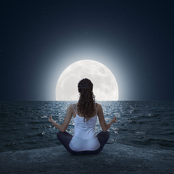 5 Full Moon Rituals to Embrace New Beginnings