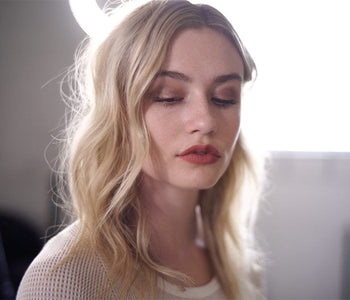 How to Get Cool-Girl Beach Waves [3 Easy Ways]